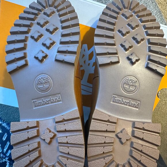 Carnaby cool 6-inch boot - Picture 6 of 6